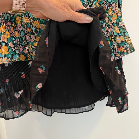 Oasis NWT Womens Size 4 Vibrant Tiered Pleated Floral & Flirty Mini Skirt - Picture 8 of 14